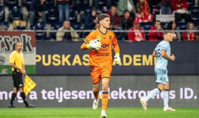 pg电子在线下载-世俱杯比赛射门次数趋势及其对球队进攻表现的影响评估