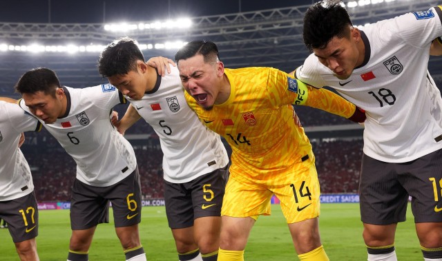 pg电子在线下载-英超球员斋月期间的体育训练与身体调节